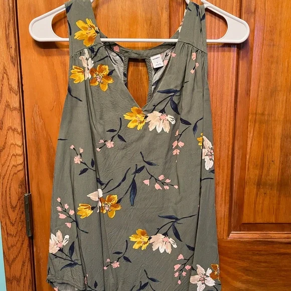 Old Navy Floral Tank Top - Olive Green - Picture 1 of 4